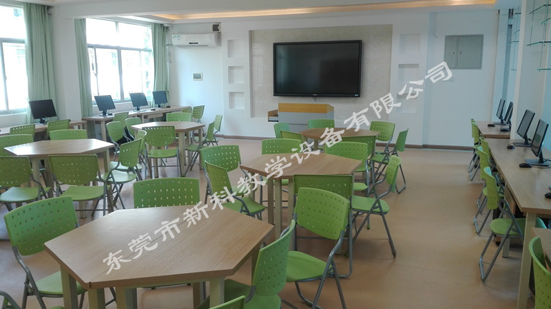 <a href='http://news.tmi07.cn' target='1' style='font-size:14px; font-weight:bold; color:#0080ff;'>創(chuàng)客實(shí)驗(yàn)室</a>