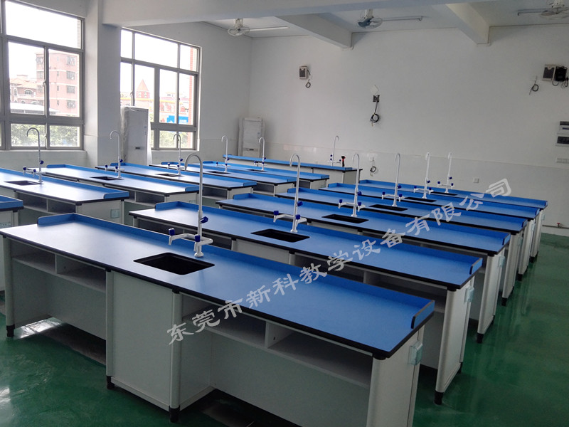 <a href='http://news.tmi07.cn/chanpin/53-1.html' target='1' style='font-size:18px; font-weight:bold; color:#000000;'>科學(xué)實驗室</a>