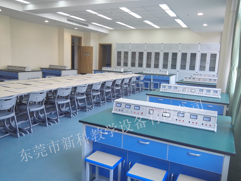<a href='http://news.tmi07.cn/' target='1' style='font-size:14px; font-weight:bold; color:#0080ff;'>物理實(shí)驗(yàn)室</a>教室