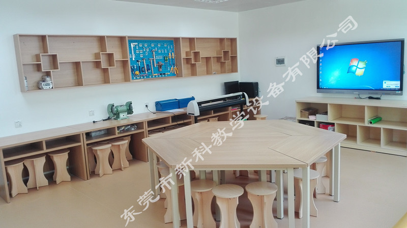<a href='http://news.tmi07.cn' target='1' style='font-size:14px; font-weight:bold; color:#0080ff;'>創(chuàng)客實(shí)驗(yàn)室</a>
